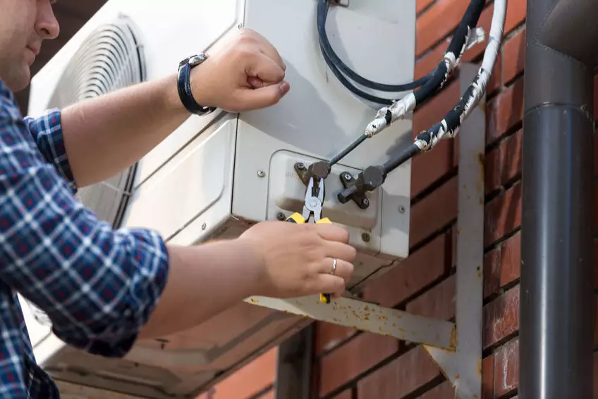 aircon condenser routine checking