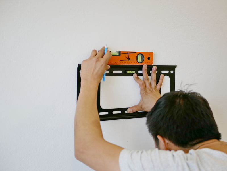 tv bracket installation