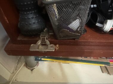 replace kitchen cabinet hinge back